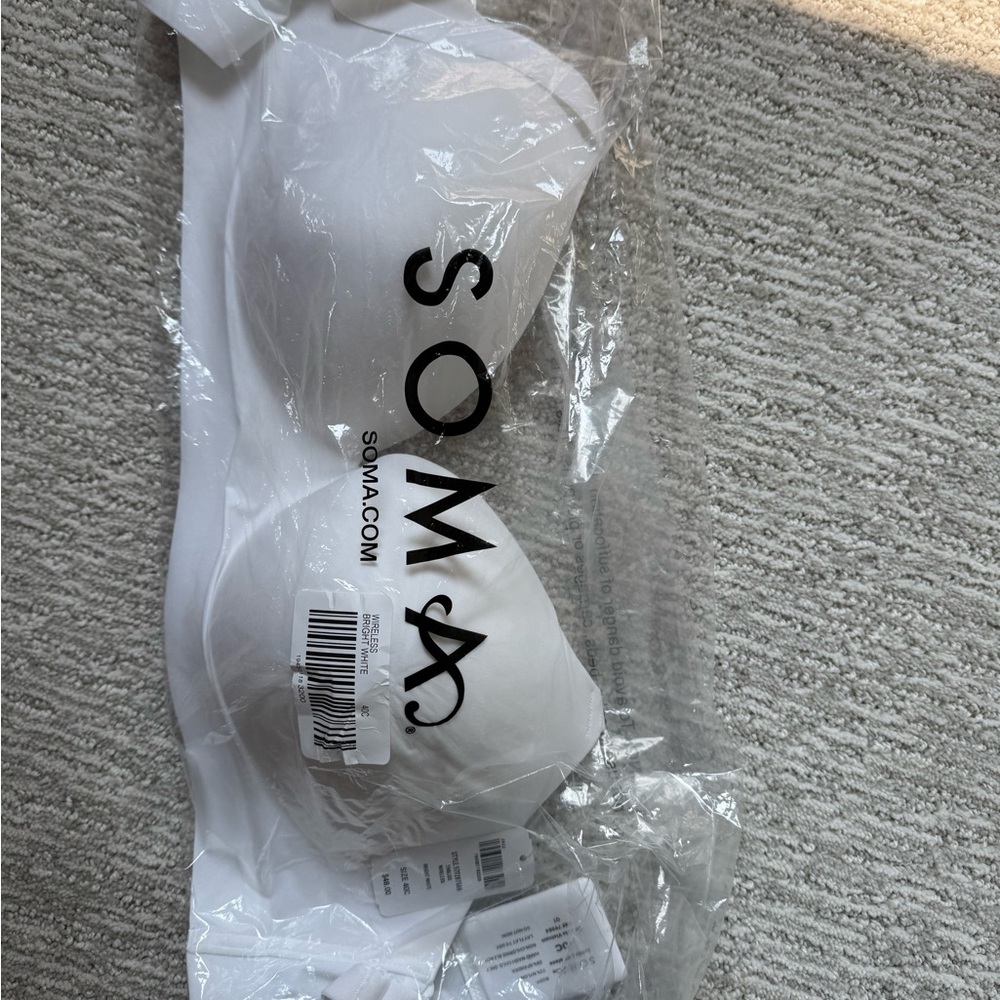 Soma Enbliss Wireless White Bra 40C